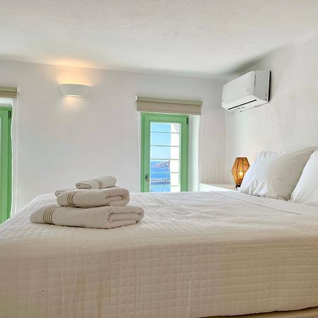 Demilia Luxury Suites Batsi Eksteriør bilde