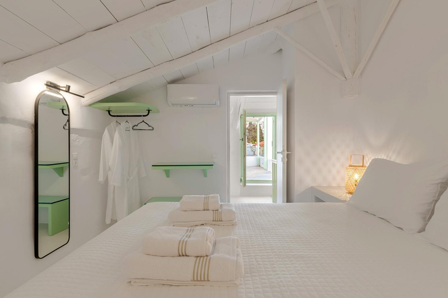 Demilia Luxury Suites Batsi Rom bilde