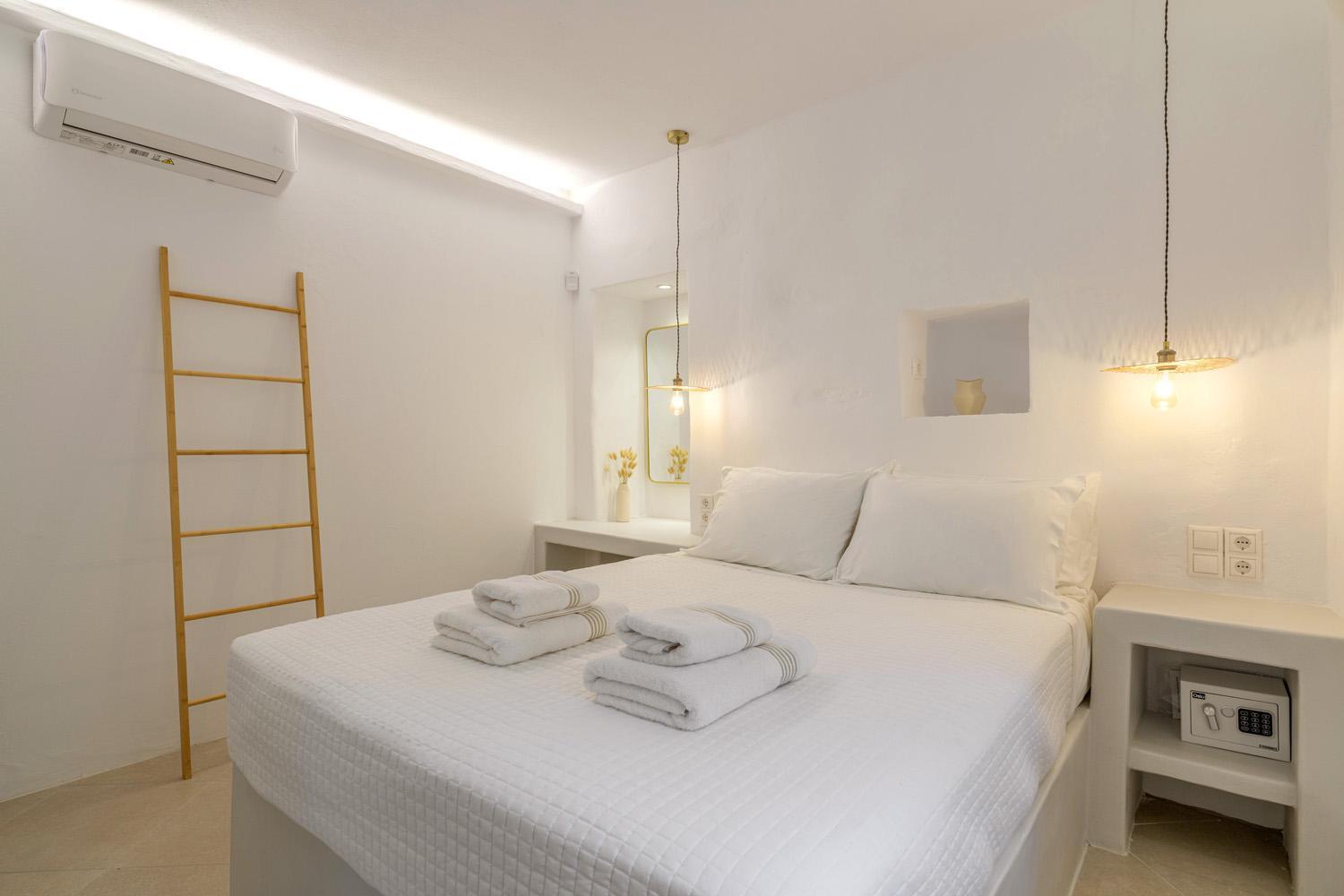 Demilia Luxury Suites Batsi Rom bilde